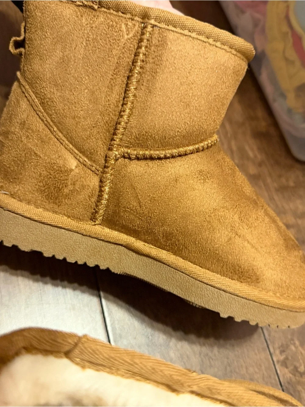 Girls boots